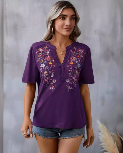 Floral Embroidery Lace-Collar Blouse