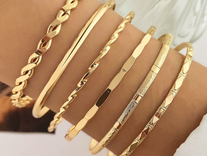 <h1>Elevate Any Outfit</h1>